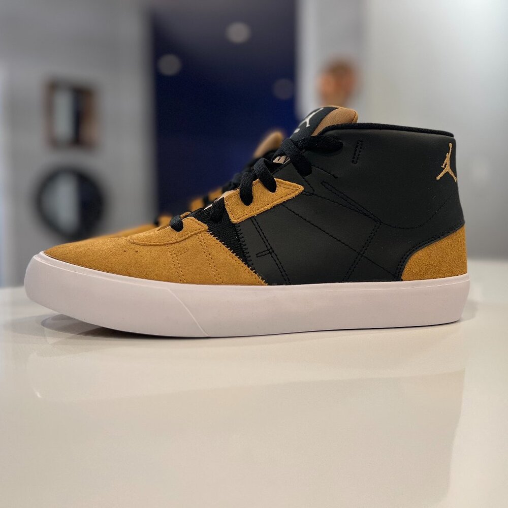 Jordan Series Mid .03 Elemental Gold DA8026-017 Men's Size 11 New